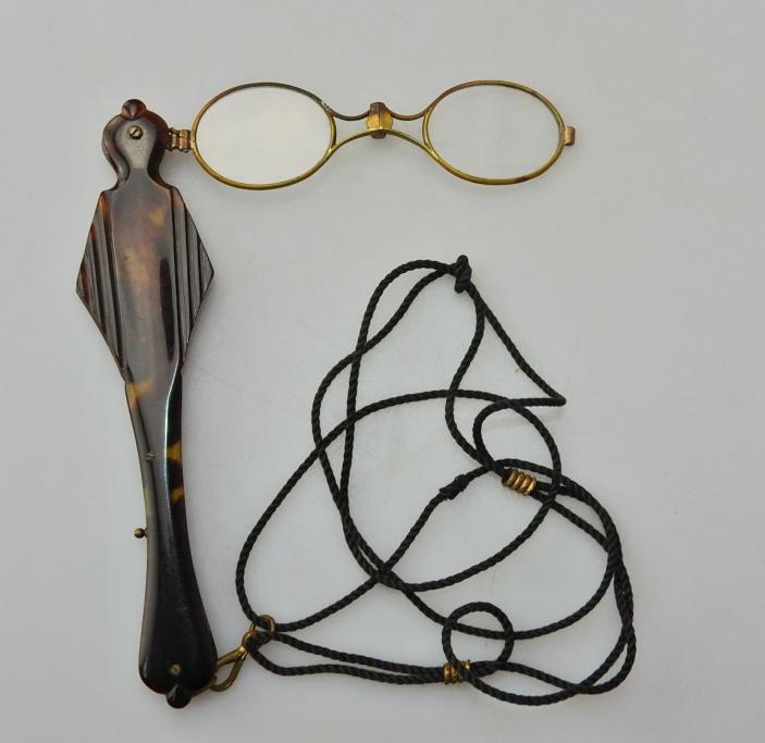 ALTES DAMEN BINOKEL LESEBRILLE HORNGRIFF 1900