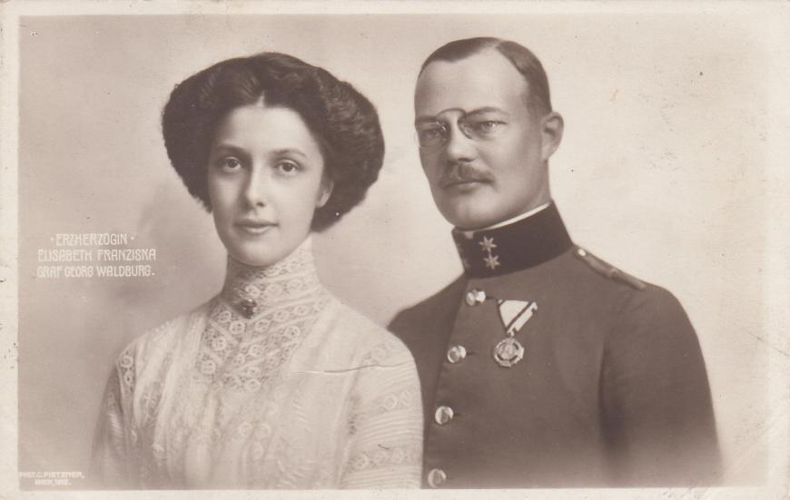 PHOTO AK ERZHERZOGIN ELISABETH FRANZISKA GRAF GEORG WALDBURG