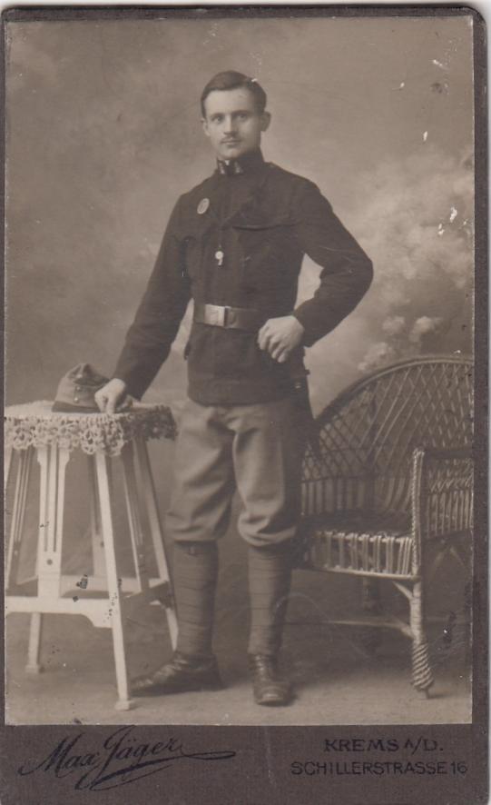 PHOTO CDV KUK SOLDAT ARTILLERIST TÄTIGKEITSABZEICHEN